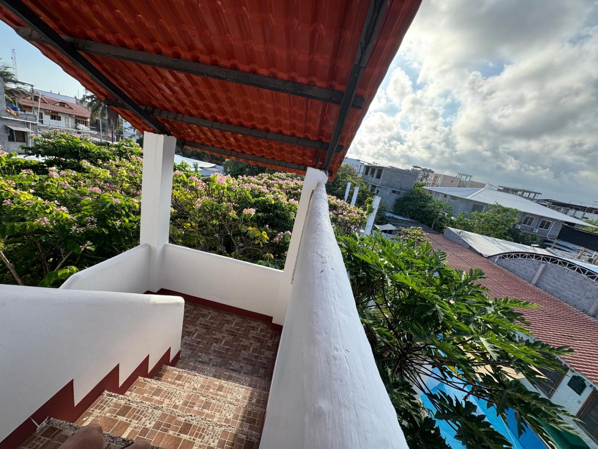The Galapagos Pearl B&B 푸에르토아요라 외부 사진